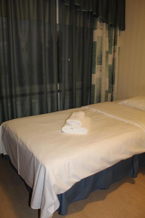 The Grand Karhu Hotel Kotka Bagian luar foto